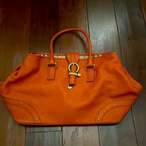 Beautiful large Burberry bag